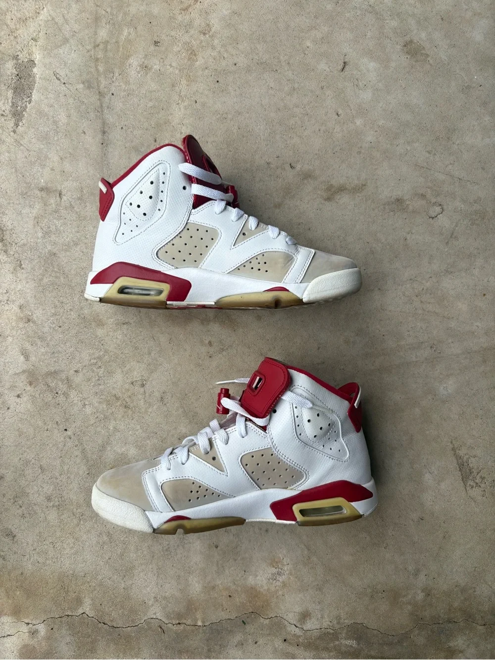 Nike Air Jordan 6 Retro 